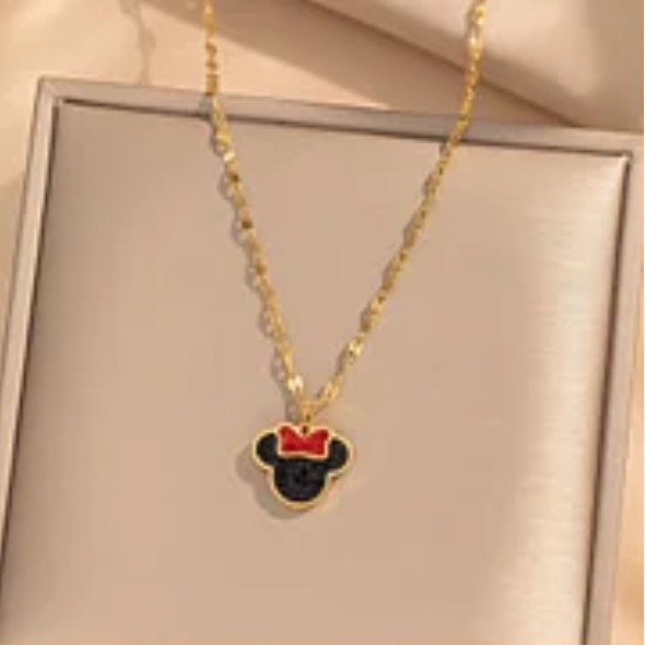 Character MM Necklace & Earring Set Code: 166135