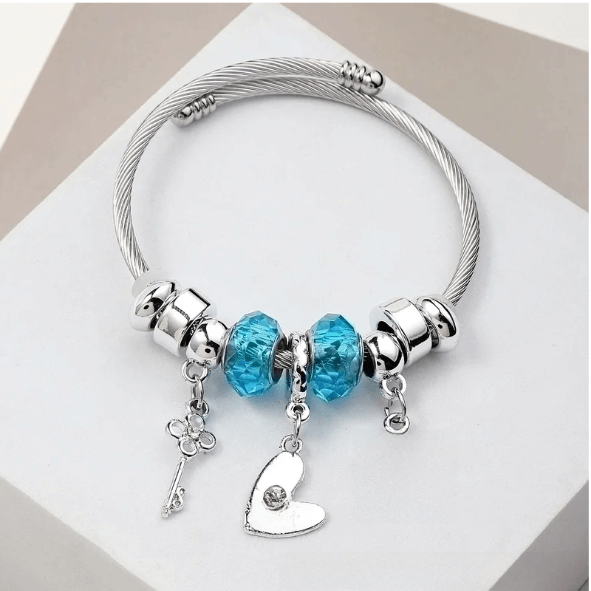 Sliver Charm Bangle Lake Blue Crystal Code: 62840