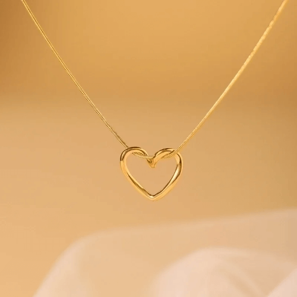 Ladies Gold Heart Necklace Code: 77208
