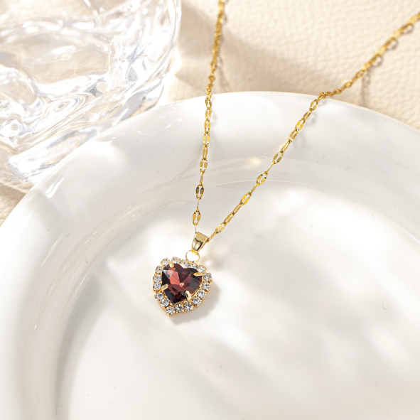 Titanium Steel Minimalist Plating Heart Shape Zircon Pendant Necklace Code: BF1002