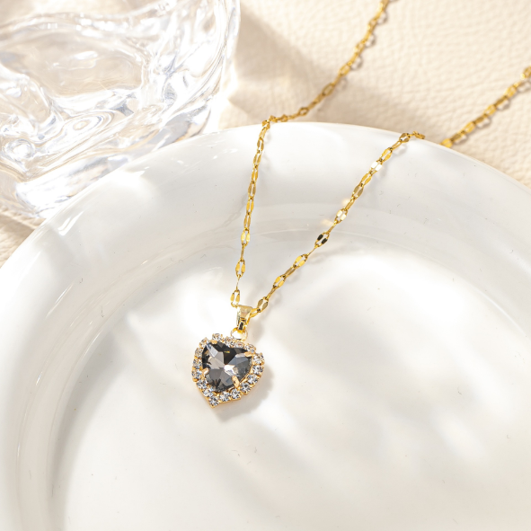 Titanium Steel Minimalist Plating Heart Shape Zircon Pendant Necklace Code: BF1013