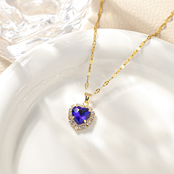 Titanium Steel Minimalist Plating Heart Shape Zircon Pendant Necklace Code: BF1038